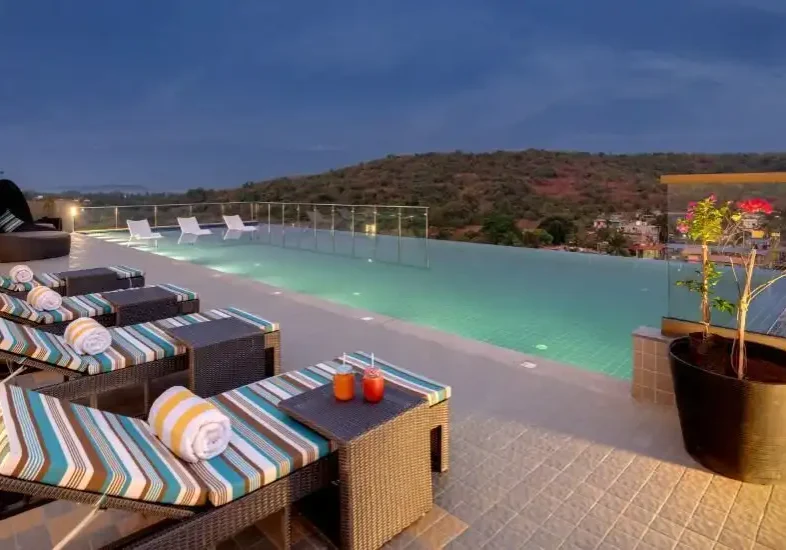 1743165177_1_The_Fern_Habitat_Candolim_Goa_Facilities_Swimming_POOL_01(1)-optimized (1) Candolim North Goa nigh view