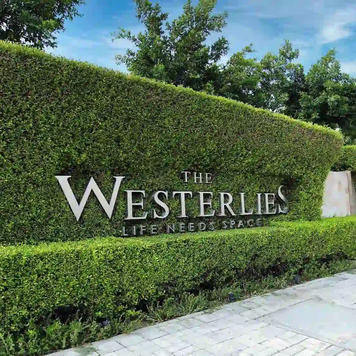 Luxury residential community Experion The Westerlies in Gurgaon featuring modern architecture, lush green landscapes, and premium lifestyle amenities.