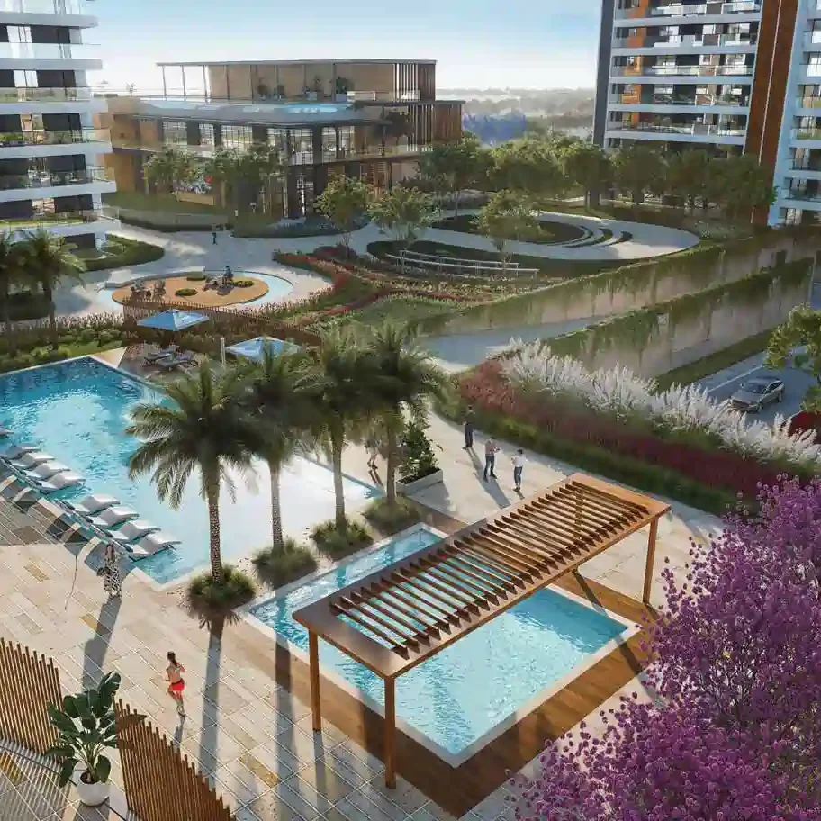 Swimming pool at Shapoorji Pallonji Dualis Gurgaon